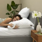 Подушка NORDIC COMFORT IDEIA 60х60 см чохол стьобаний антиалергенне волокно біла