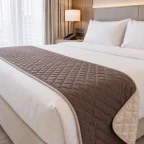 Покривало на ліжко, диван IDEIA Hotel Style 70х240 см двостороннє, стьобане, мікрофібра, готельне, дивандек